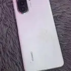 جوال للبيع نظيف ولا فيه اي شي