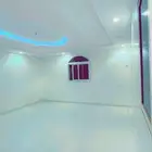 للايجار شقة جديدة بحي التعاون 5غرف وصالة مع سطح