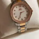 للبيع ساعة نسائيه