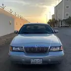 فورد جراند ماركيز 2000