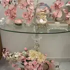 عربة ملكة بكامل أغراضها