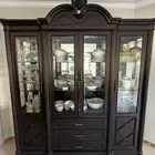 طاولة طعام كبير