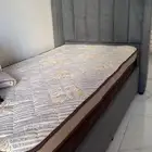 سرير مفرد مع المرتبة
