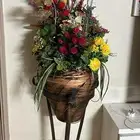 حوض حديد للورورد مع مجموعة ورود