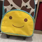شنط مدرسيه شبه جديده (( كيبلينغ ))