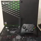 جهاز اكس بوكس سيريس اكس مع يد وبطارية قابلة للشحن