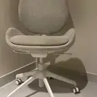 كرسي من إيكيا