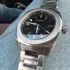 ساعة قوتشي الأصلية شاريها 4500 مسيومه ب 2000 والساعه جديده