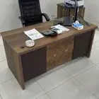 مكتب 3 قطع لون بني شبه جديد