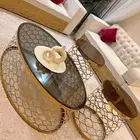 طاولة اساسية مع طاولتين مساندة