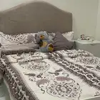 سرير مستعمل للسوم لايتواصل الا الجاد