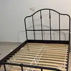 سرير جديد.