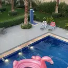 بلونه حقت مسبح كبيره