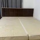 سرير شبه جديد من هوم بكس مع المراتب