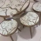 طاولات للبيع