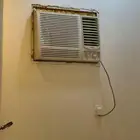 مكيف للبيع بسعر 500 مدة الاستخدام سنتين