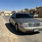 للبيع فورد فكتوريا