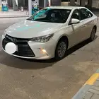 للبيع كامري 2017 لمتد