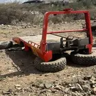للبيع صندوق سطحه