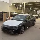 تويوتا كامري 2025 E بنزين سعودي جديد اللون اسود