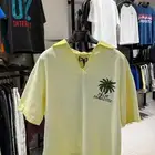 قميص سواج خامة واقفة