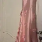 فستان للبيع