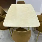 طاولة طعام للبيع