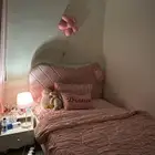 سرير وخزانة وتسريحة بناتية