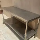 طاولة ستيل