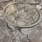 طاولات بيع