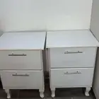 سرير ودرجين