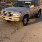 جيب لاند كروزر موديل 2002