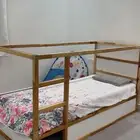 سرير أطفال قابل للتعديل من ايكيا شبه جديد