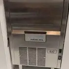 للبيع ايس ميكر صانعه ثلج 42 كيلو