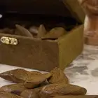 عود و دهن عود للبيع