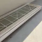 باب خشب وقزاز
