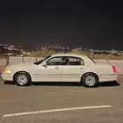 لينكون تاون كار 2006 نظيف للبيع او البدل المناسب