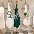 اعلام وسواري فاخرة