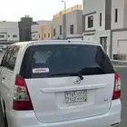 للبيع انوفا 2012 ابيض شبه مخزن