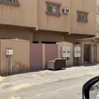 عماره للبيع 6 شقق وملحق حي الباديه