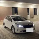للبيع كيا سيراتو 2017 نظيف جدا جدا