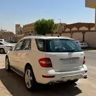 مرسيدس ML ممشى قليل 97الف للبيع .