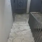 غرف عزاب للإيجار