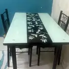 طاولةالطعام مع طاولة ضيافة استخدام بسيط نظافه جيده من خدوش