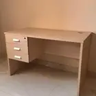طاوله مكتب