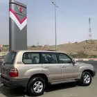 لاندكروزر صالون 2004