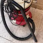 مكنسة كهربائيه