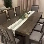 طاولة طعام