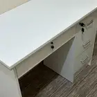 مكتب كامل