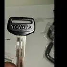 للبيع مفتاح أبو جلدة للهيلوكس والشاص